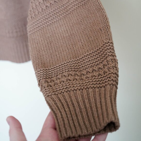 Universal Thread Cropped Sweater - Picture 6 of 6